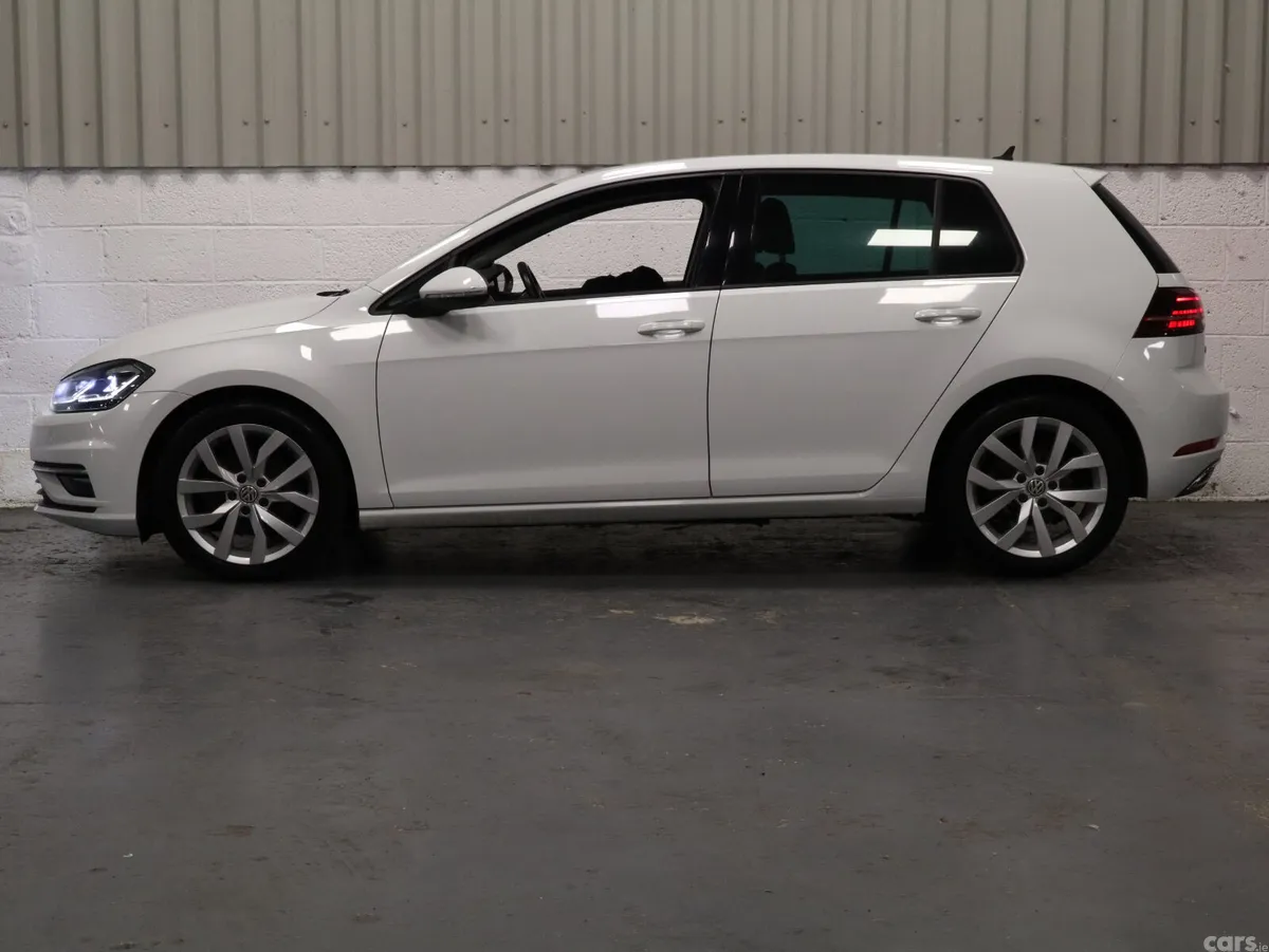 Volkswagen Golf Hatchback, Petrol, 2018, White