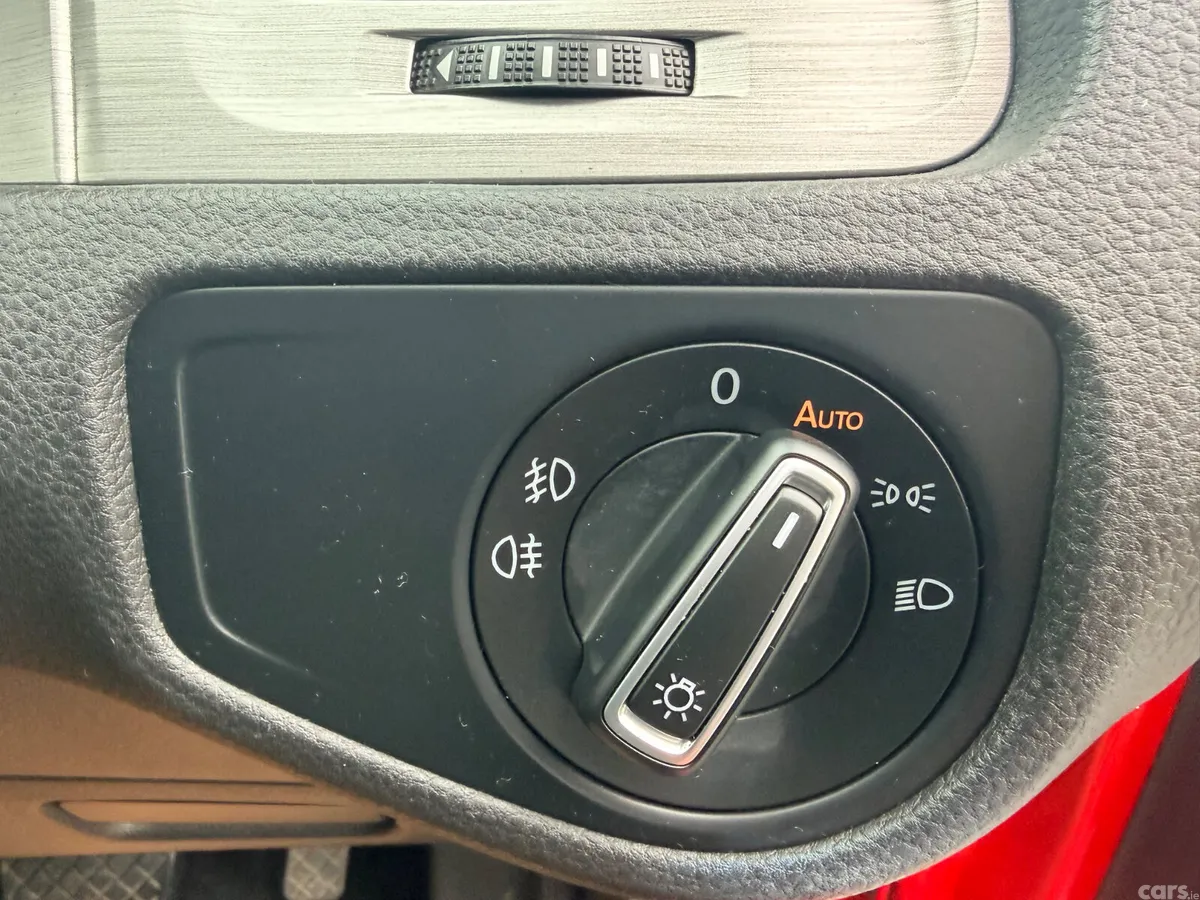Volkswagen Golf Estate, Petrol, 2016, Red