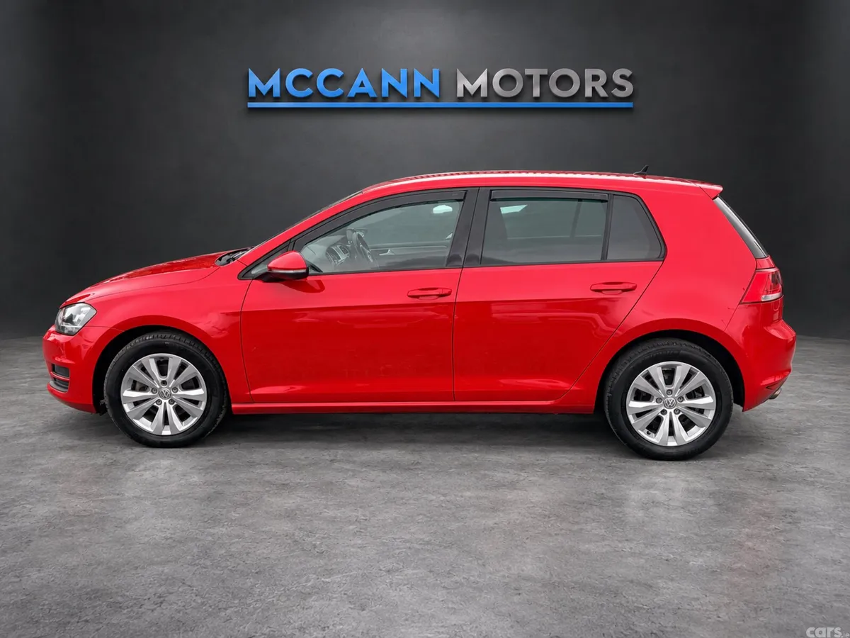Volkswagen Golf Estate, Petrol, 2016, Red