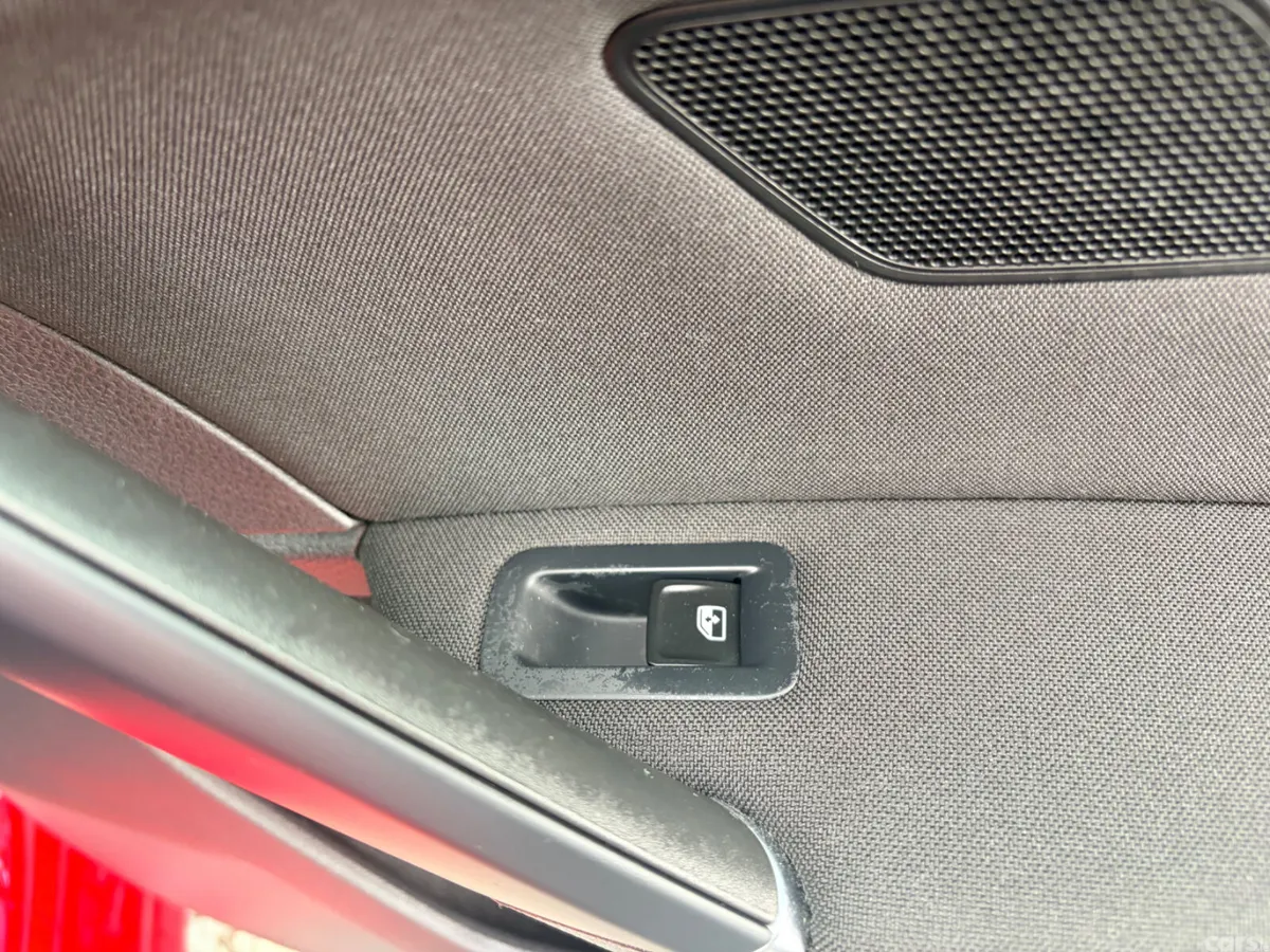 Volkswagen Golf Estate, Petrol, 2016, Red