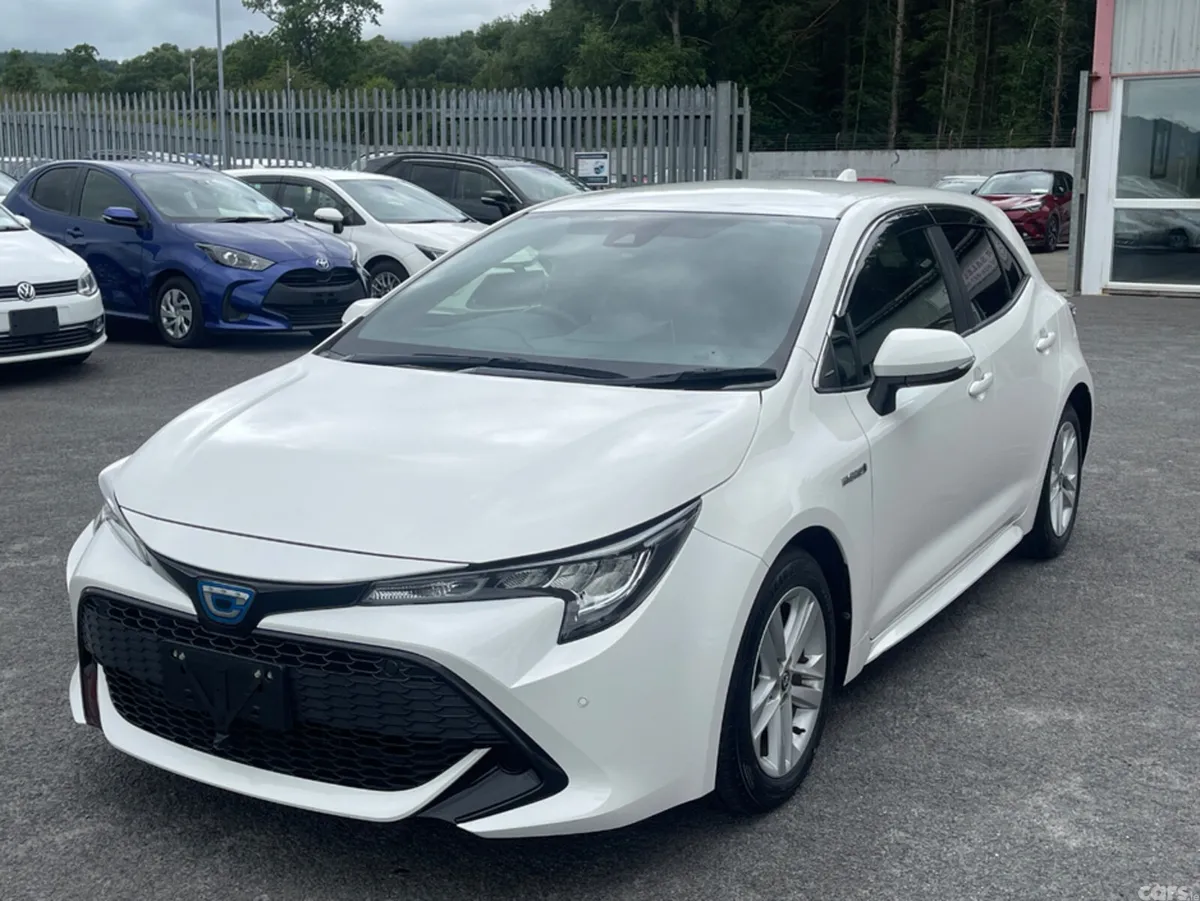 Toyota Corolla Hatchback, Petrol Hybrid, 2019, White