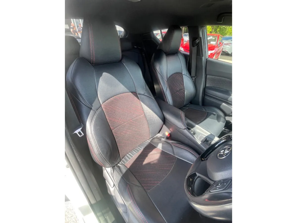 Toyota C-HR Hatchback, Petrol Hybrid, 2017, White