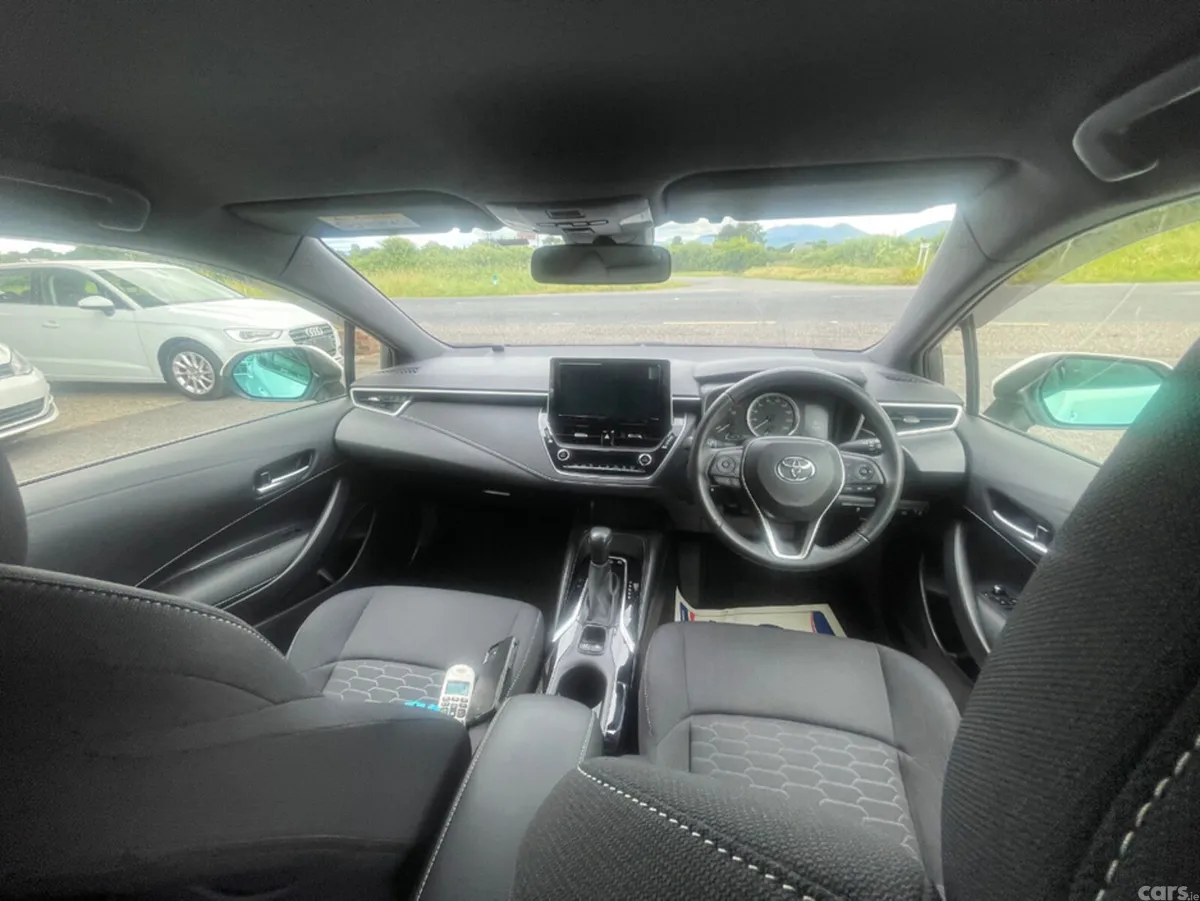 Toyota Corolla Hatchback, Petrol Hybrid, 2019, White