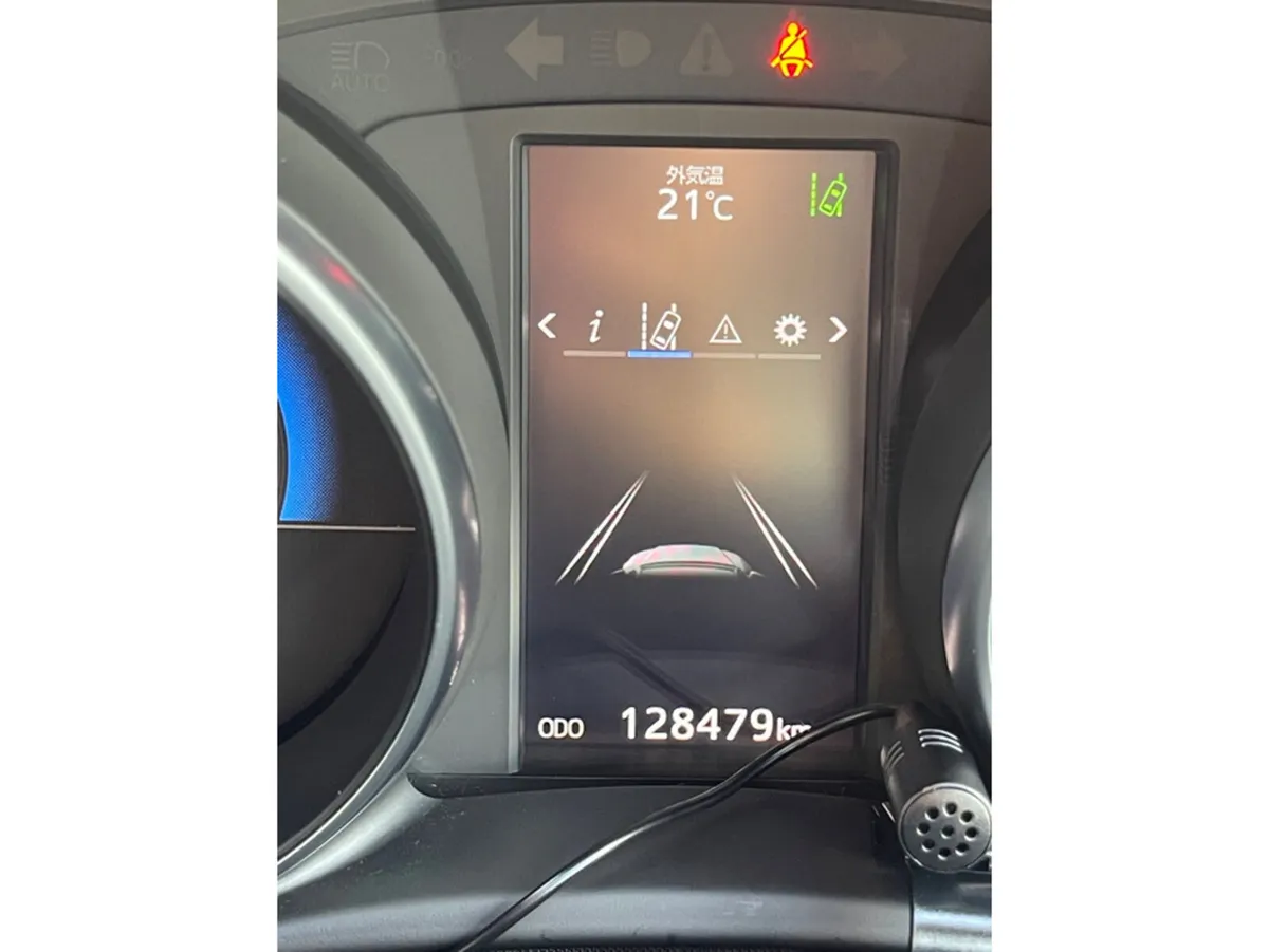 Toyota Auris Hatchback, Petrol Hybrid, 2018, Silver