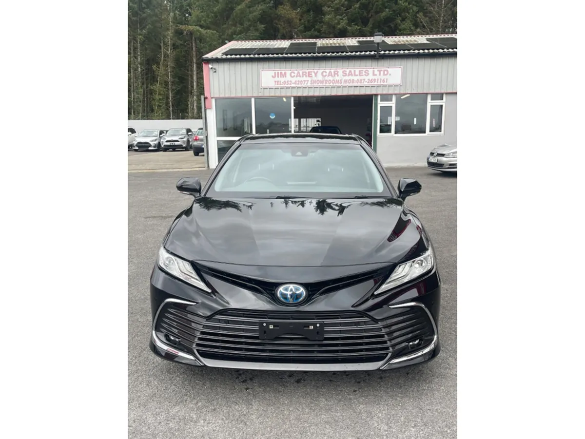Toyota Camry Saloon, Petrol Hybrid, 2021, Black