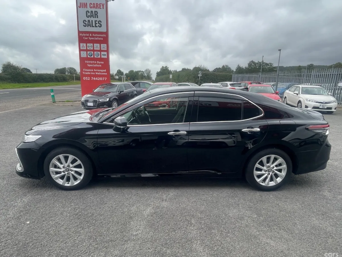Toyota Camry Saloon, Petrol Hybrid, 2021, Black