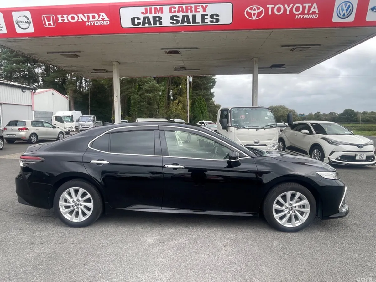 Toyota Camry Saloon, Petrol Hybrid, 2021, Black