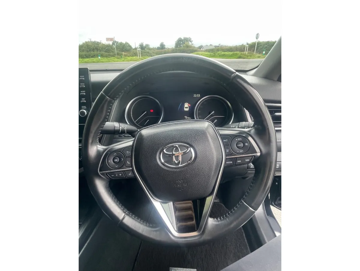 Toyota Camry Saloon, Petrol Hybrid, 2021, Black