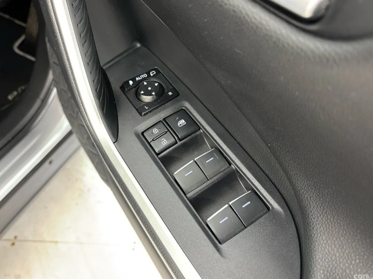 Toyota RAV4 SUV, Petrol Hybrid, 2023, Grey