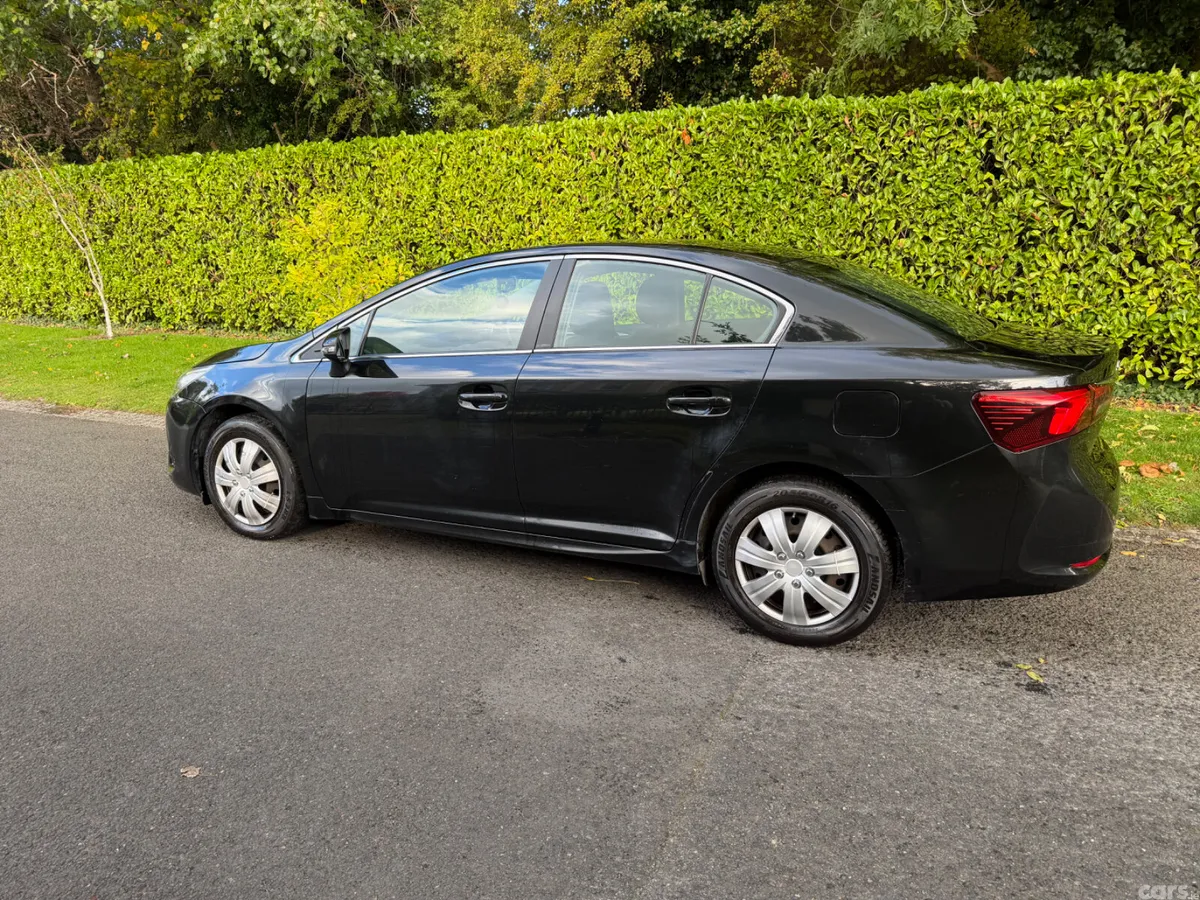 Toyota Avensis Saloon, Diesel, 2017, Black