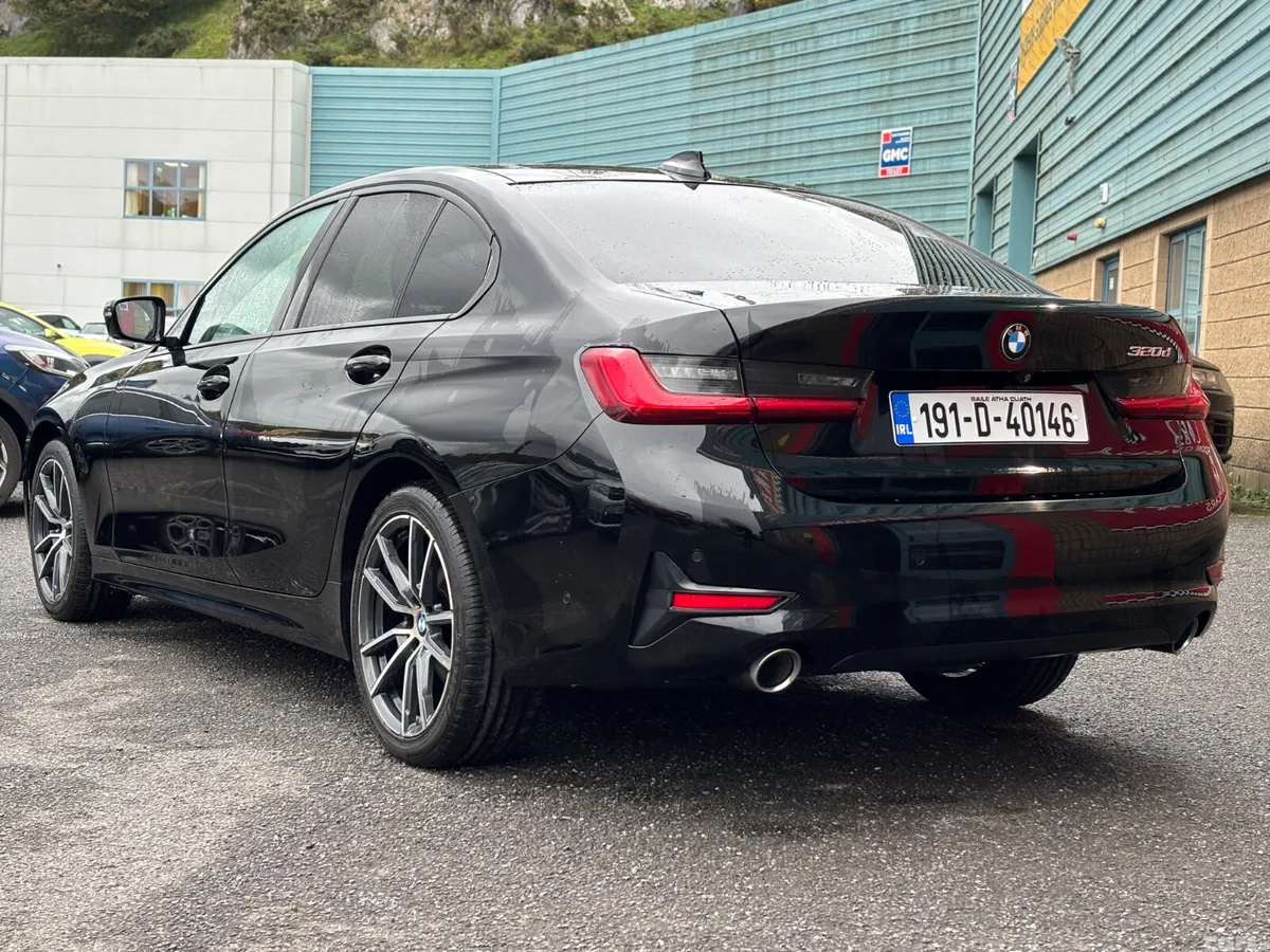 BMW 3-Series Saloon, Diesel, 2019, Black