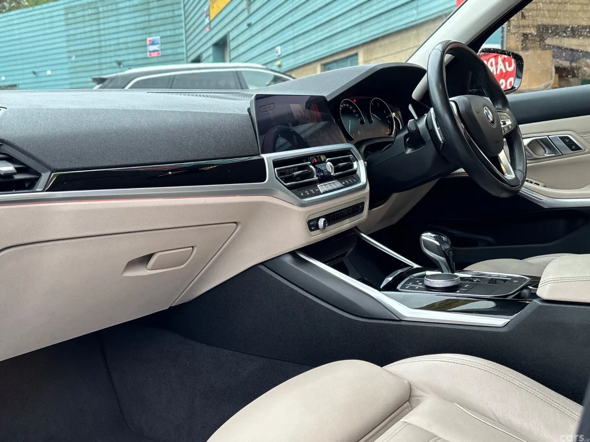 BMW 3-Series Saloon, Diesel, 2019, Black