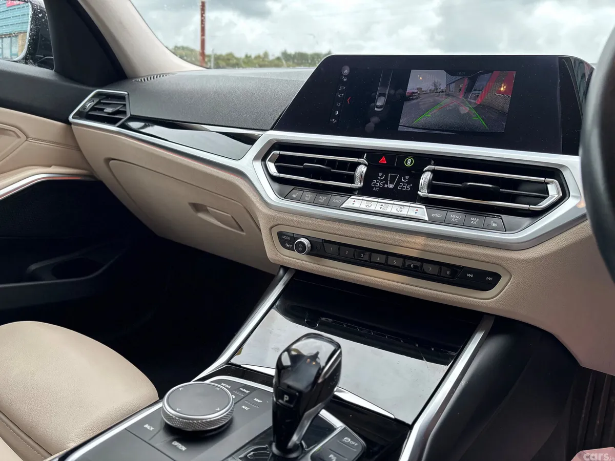 BMW 3-Series Saloon, Diesel, 2019, Black