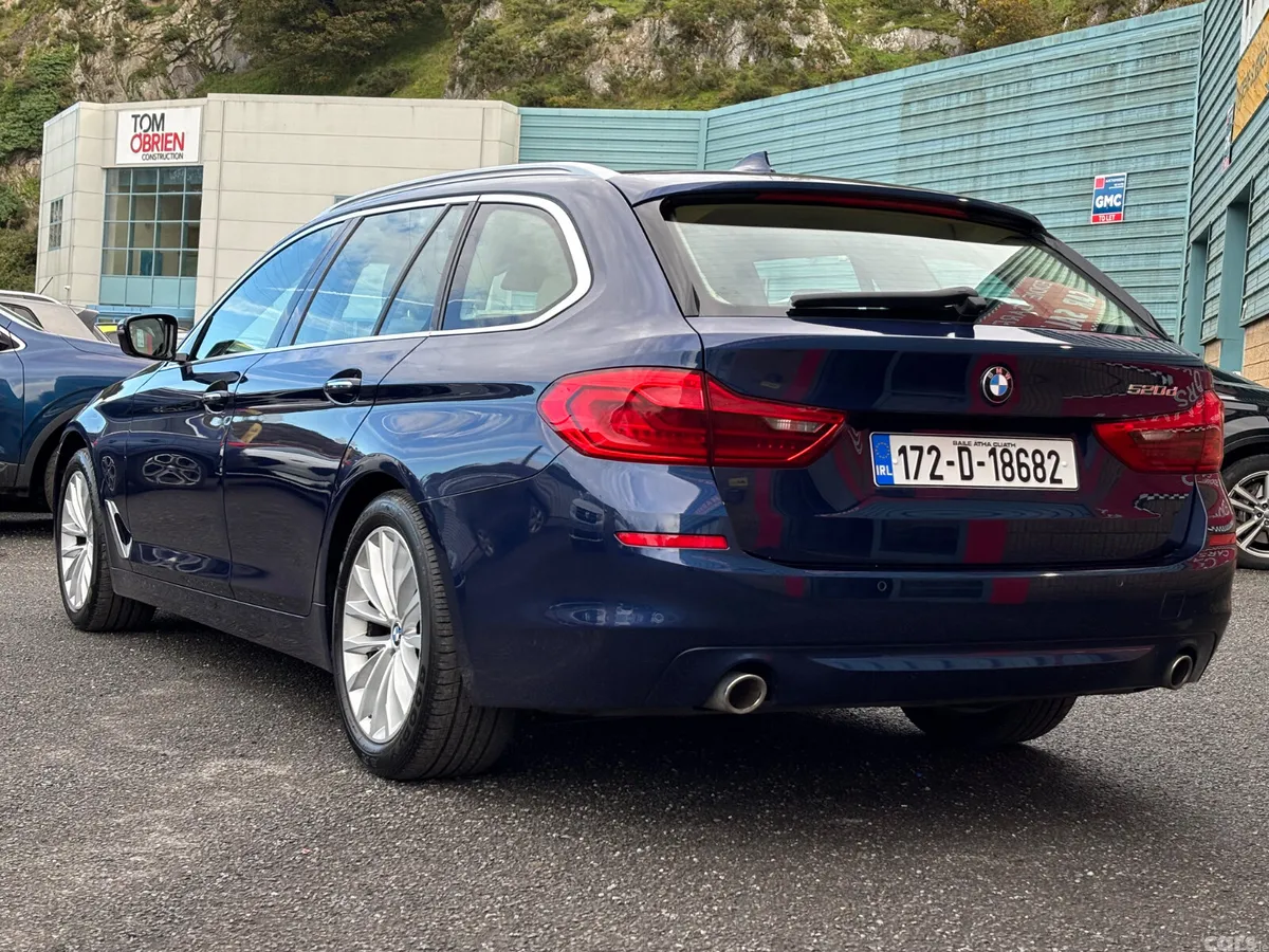 BMW 5-Series Estate, Diesel, 2017, Blue