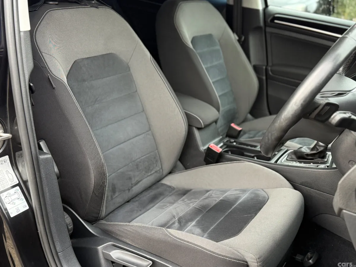 Volkswagen Golf Hatchback, Petrol, 2017, Black