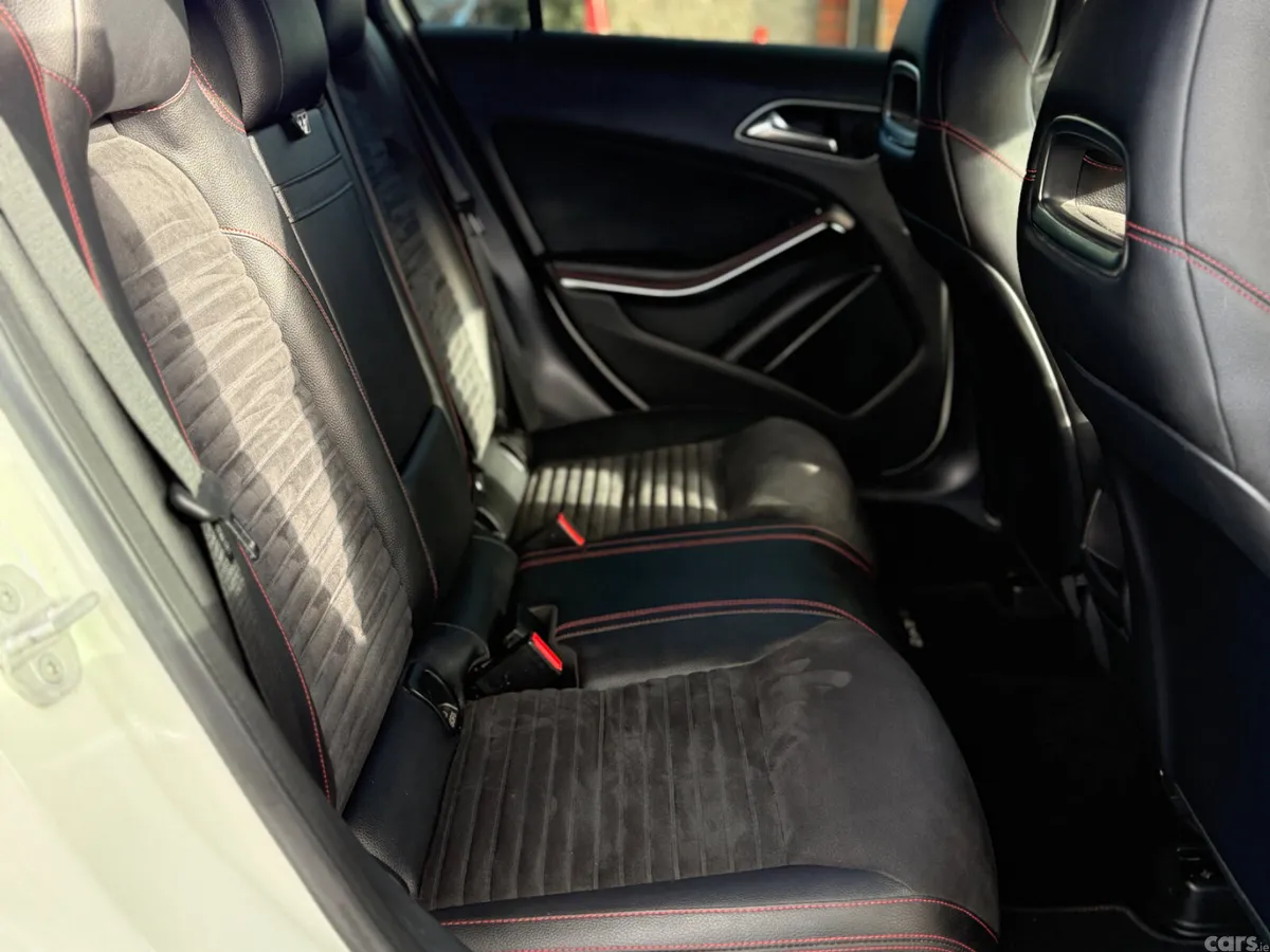 Mercedes-Benz A-Class Hatchback, Petrol, 2013, White