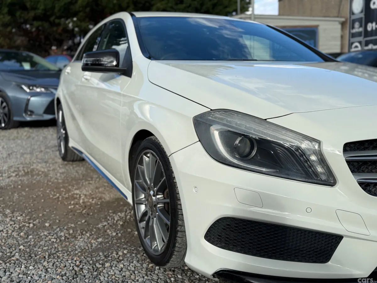 Mercedes-Benz A-Class Hatchback, Petrol, 2013, White