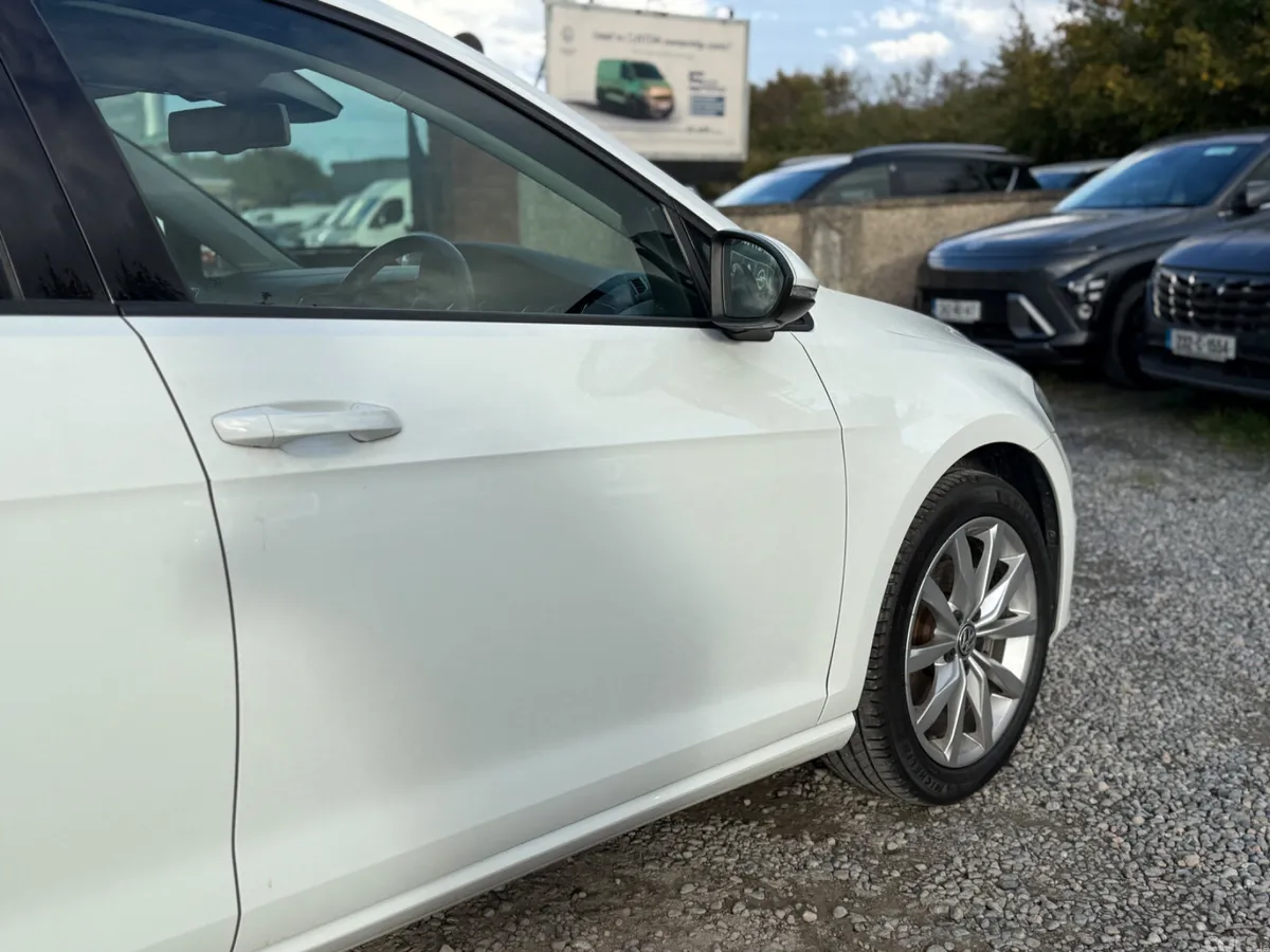 Volkswagen Golf Hatchback, Petrol, 2013, White