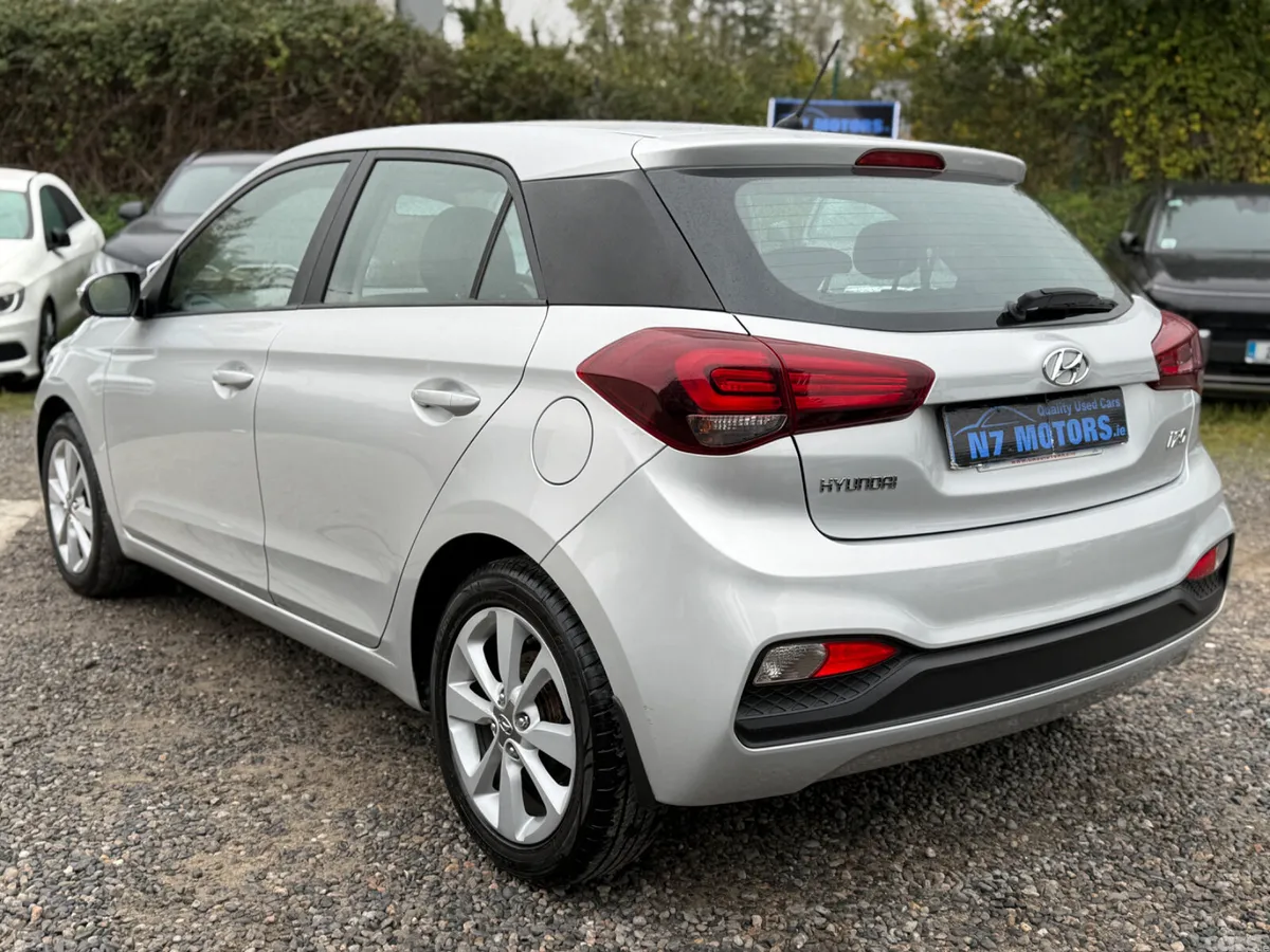 Hyundai i20 Hatchback, Petrol, 2020, Grey