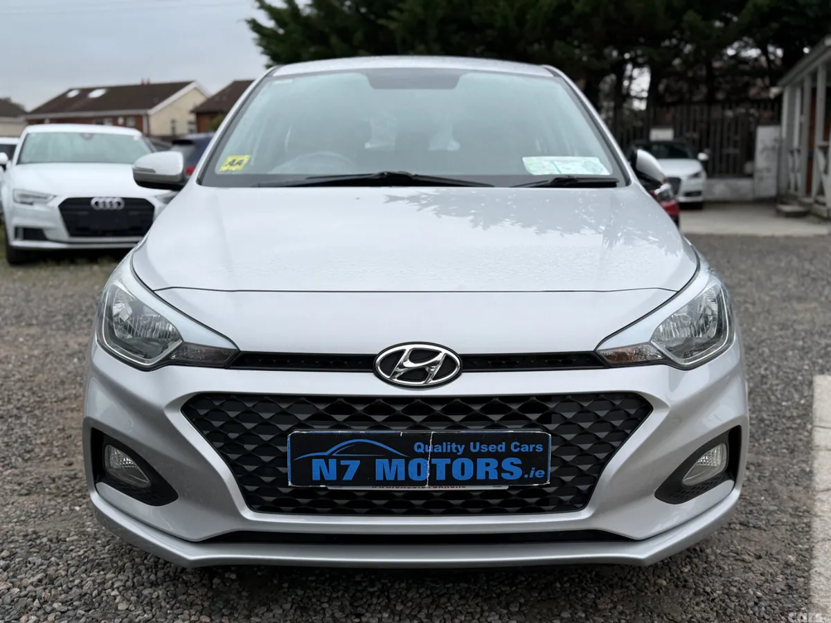 Hyundai i20 Hatchback, Petrol, 2020, Grey