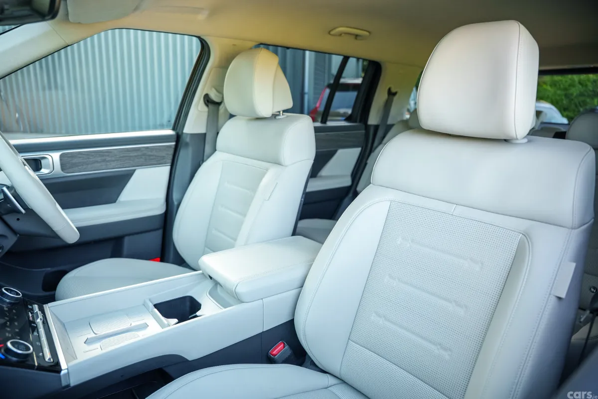Hyundai Santa Fe SUV, Petrol Plug-in Hybrid, 2025, Grey