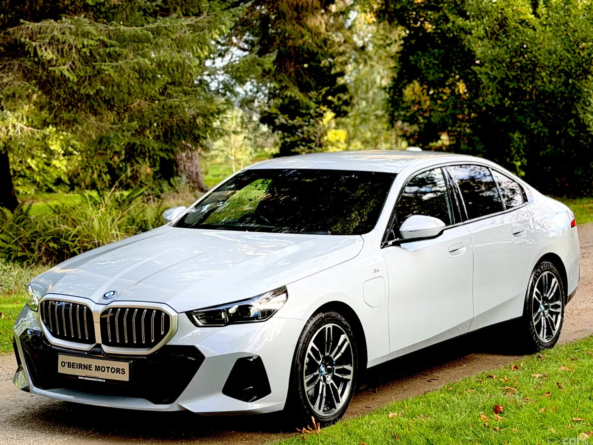 BMW 5-Series Saloon, Petrol Plug-in Hybrid, 2024, Grey