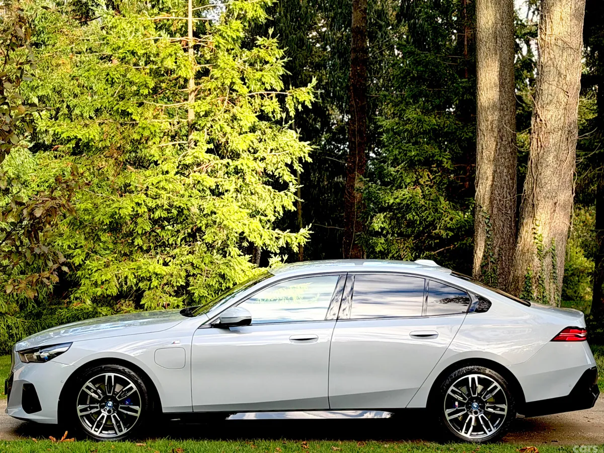 BMW 5-Series Saloon, Petrol Plug-in Hybrid, 2024, Grey