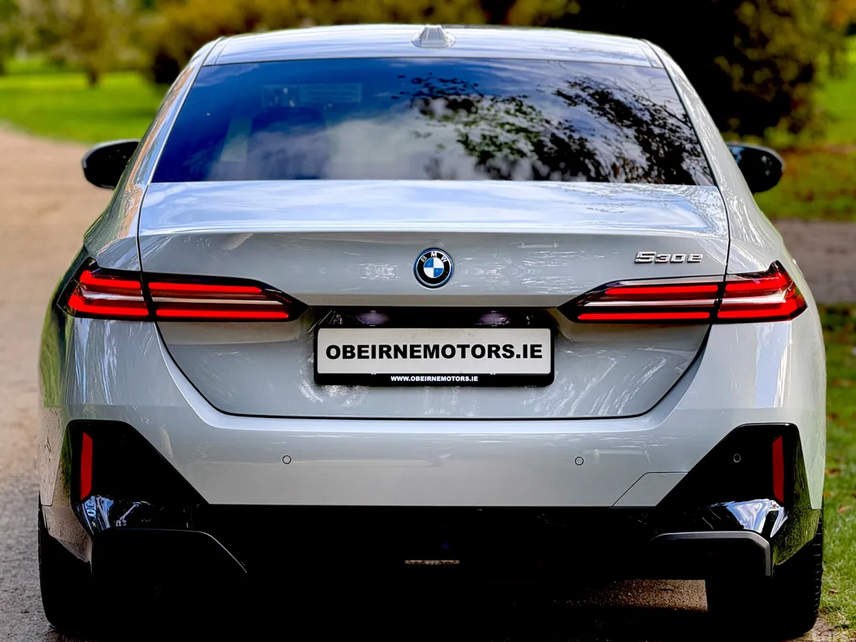BMW 5-Series Saloon, Petrol Plug-in Hybrid, 2024, Grey