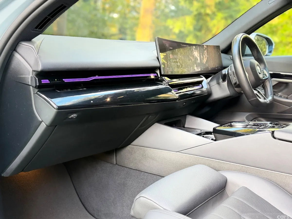 BMW 5-Series Saloon, Petrol Plug-in Hybrid, 2024, Grey