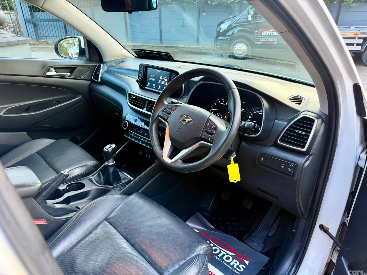 Hyundai Tucson SUV, Petrol, 2019, White