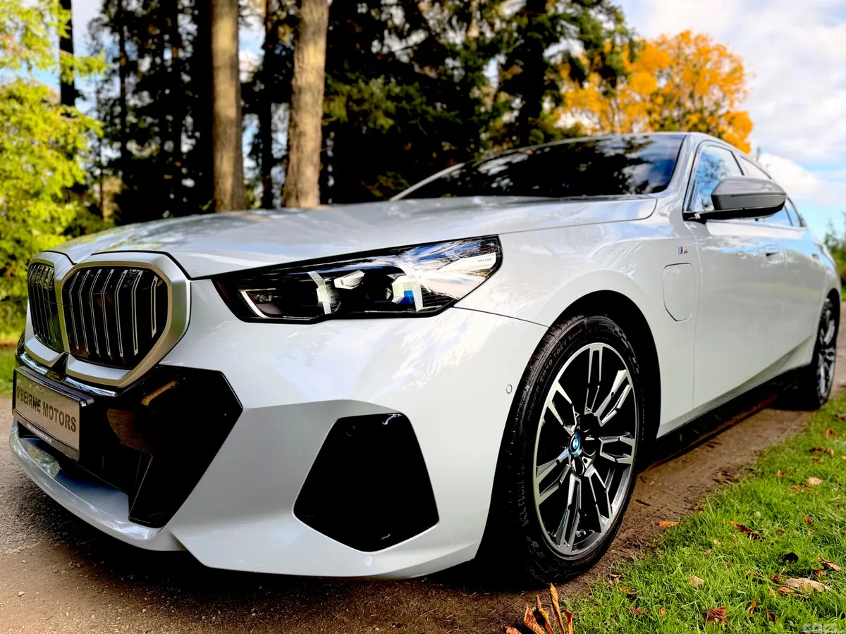 BMW 5-Series Saloon, Petrol Plug-in Hybrid, 2024, Grey