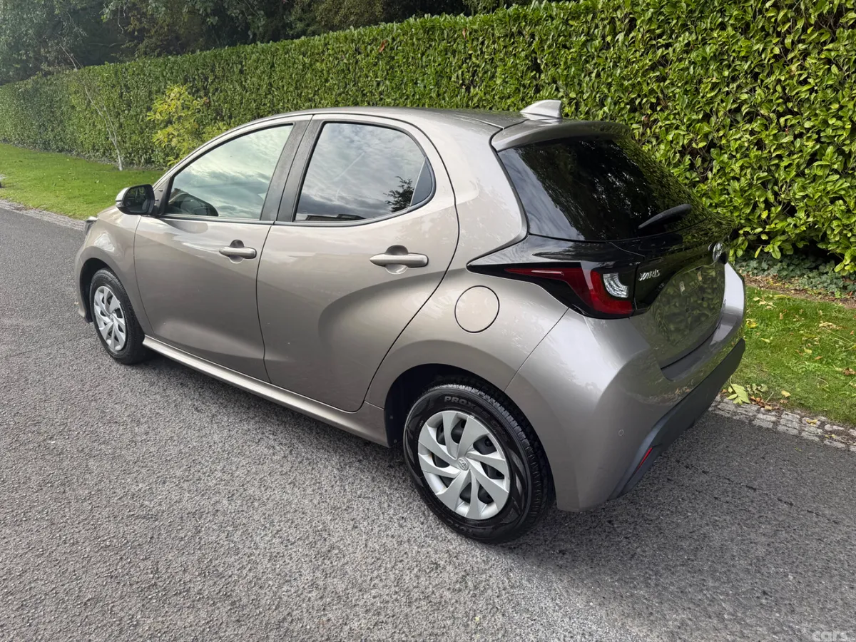 Toyota Yaris Hatchback, Petrol Hybrid, 2021, Beige