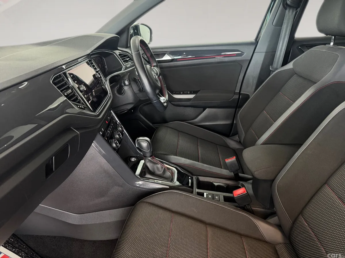Volkswagen T-Roc SUV, Diesel, 2021, Black