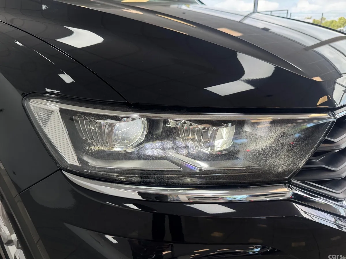 Volkswagen T-Roc SUV, Diesel, 2021, Black
