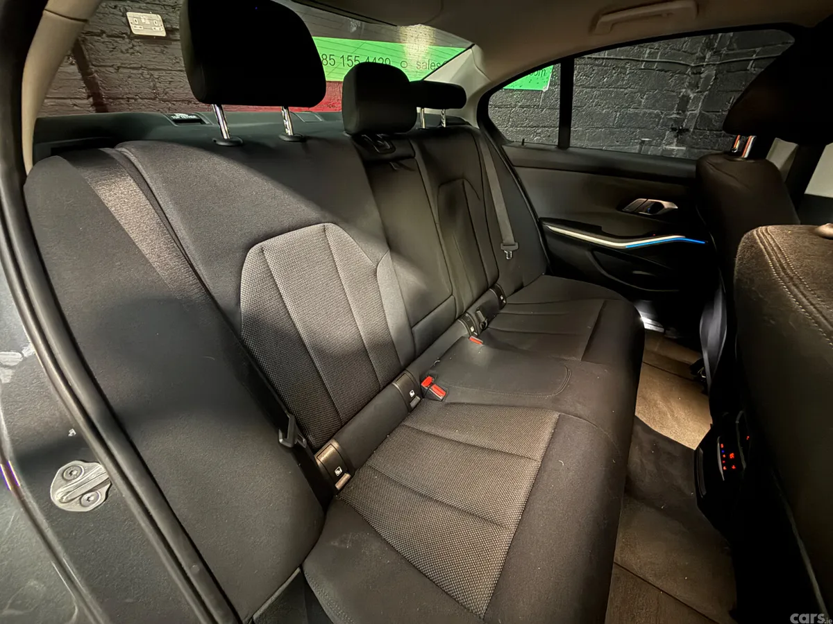 BMW 3-Series Saloon, Petrol Plug-in Hybrid, 2022, Grey