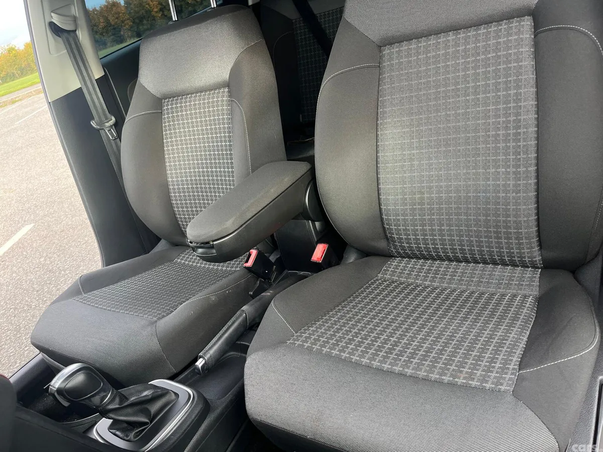 Volkswagen Polo Hatchback, Petrol, 2016, Orange