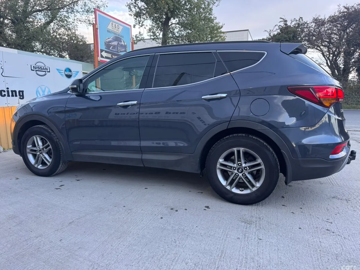 Hyundai Santa Fe SUV, Diesel, 2017, Blue