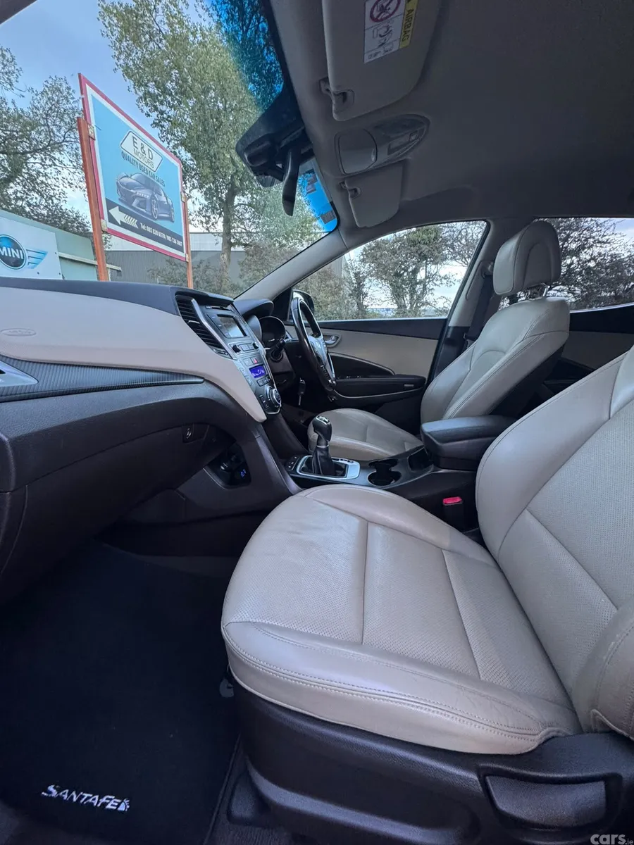 Hyundai Santa Fe SUV, Diesel, 2017, Blue