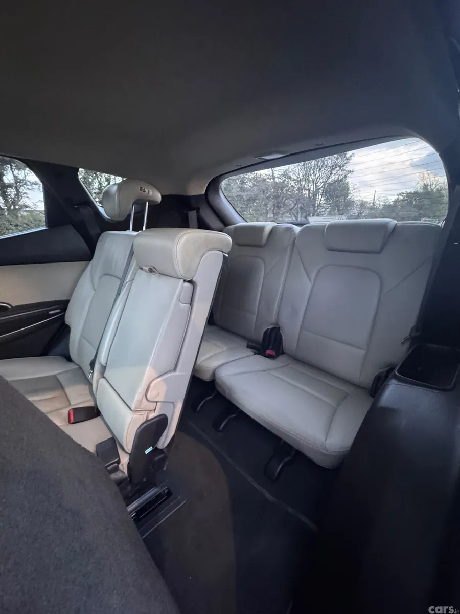 Hyundai Santa Fe SUV, Diesel, 2017, Blue