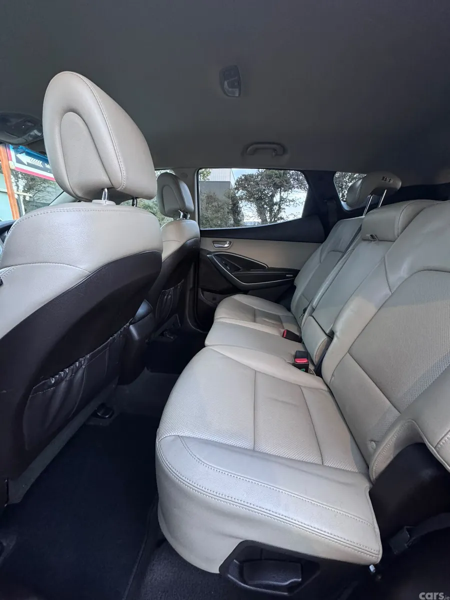 Hyundai Santa Fe SUV, Diesel, 2017, Blue