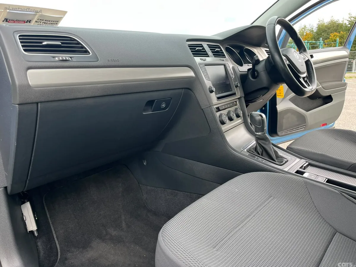 Volkswagen Golf Hatchback, Petrol, 2015, Blue