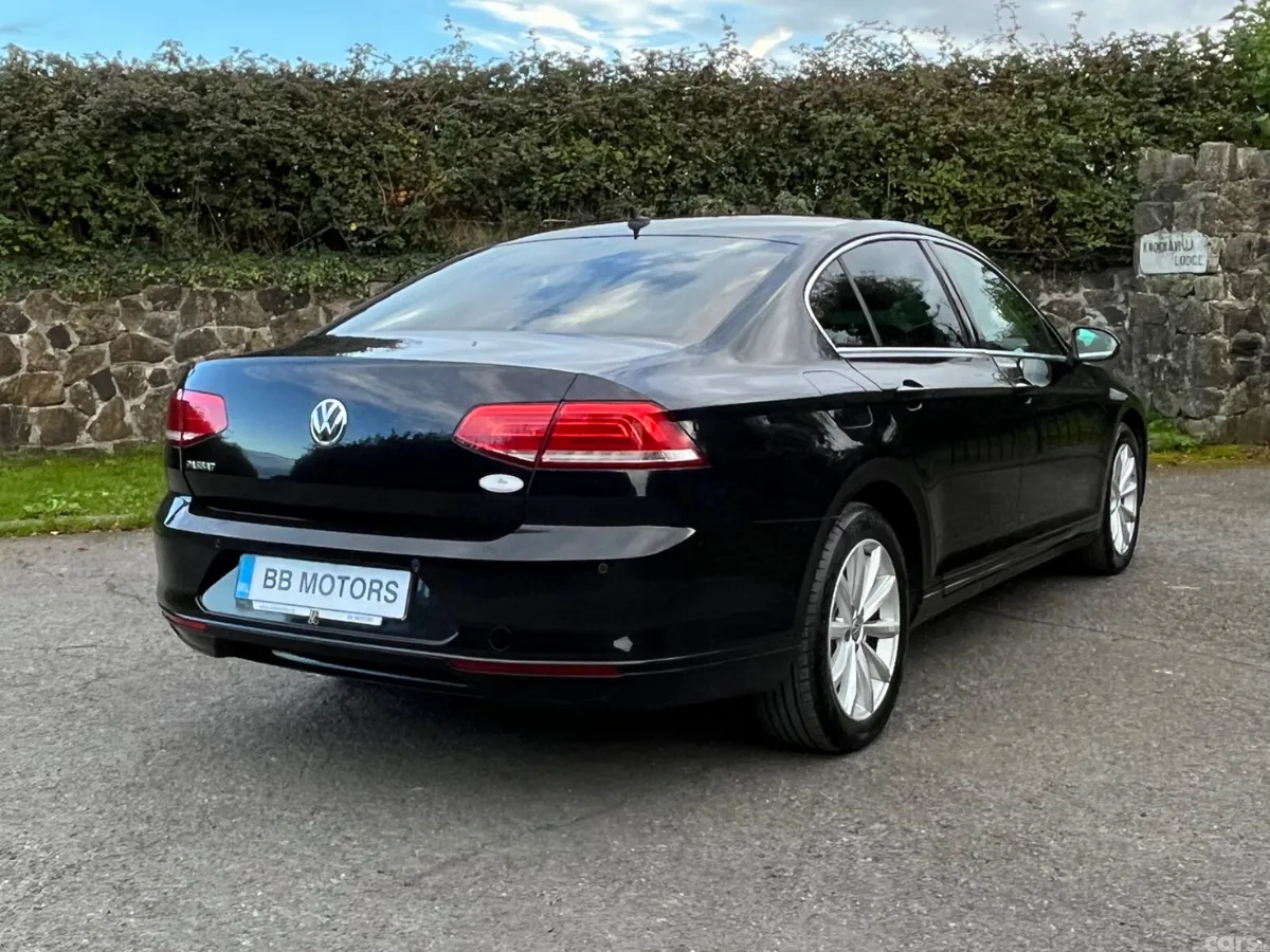 Volkswagen Passat Saloon, Diesel, 2018, Black