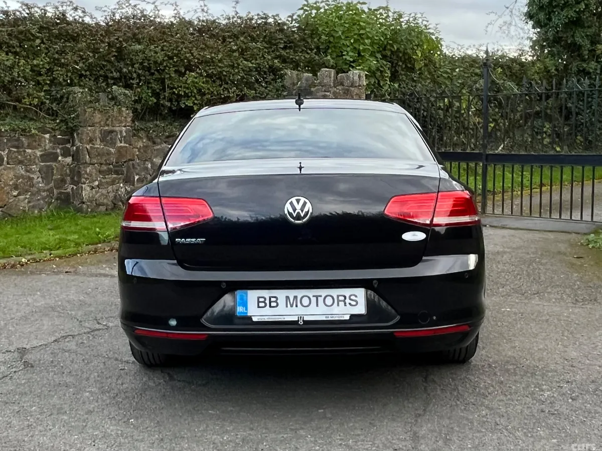 Volkswagen Passat Saloon, Diesel, 2018, Black