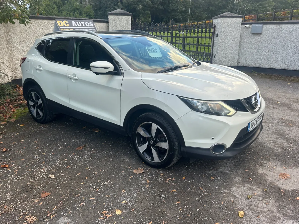 Nissan Qashqai Hatchback, Diesel, 2016, White