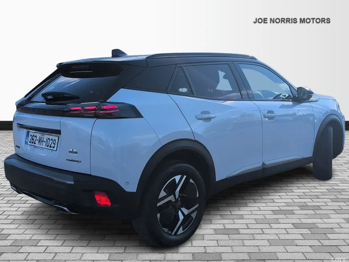 Peugeot 2008 MPV, Petrol Hybrid, 2026, White