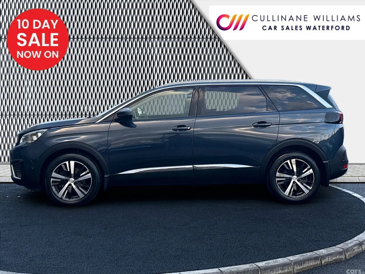 Peugeot 5008 MPV, Diesel, 2018, Blue