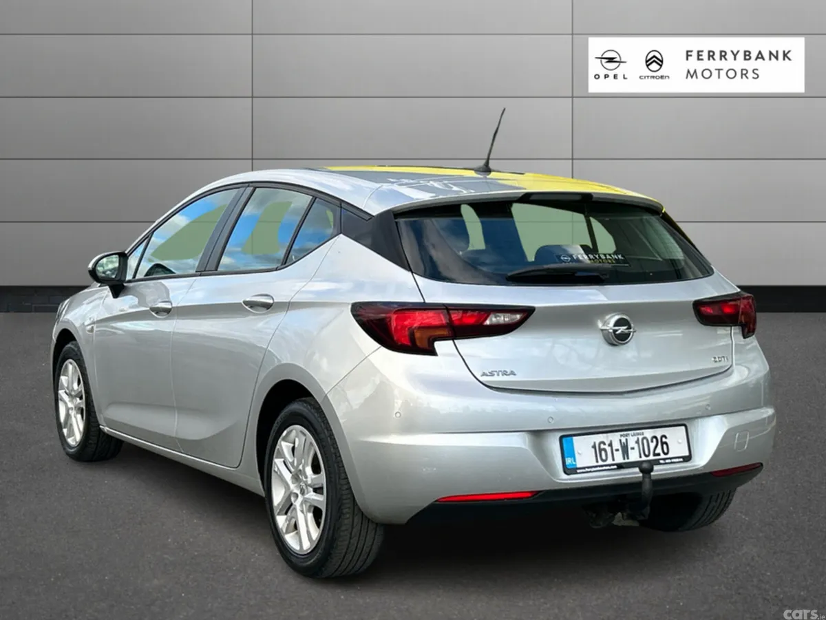 Opel Astra Hatchback, Diesel, 2016, Silver