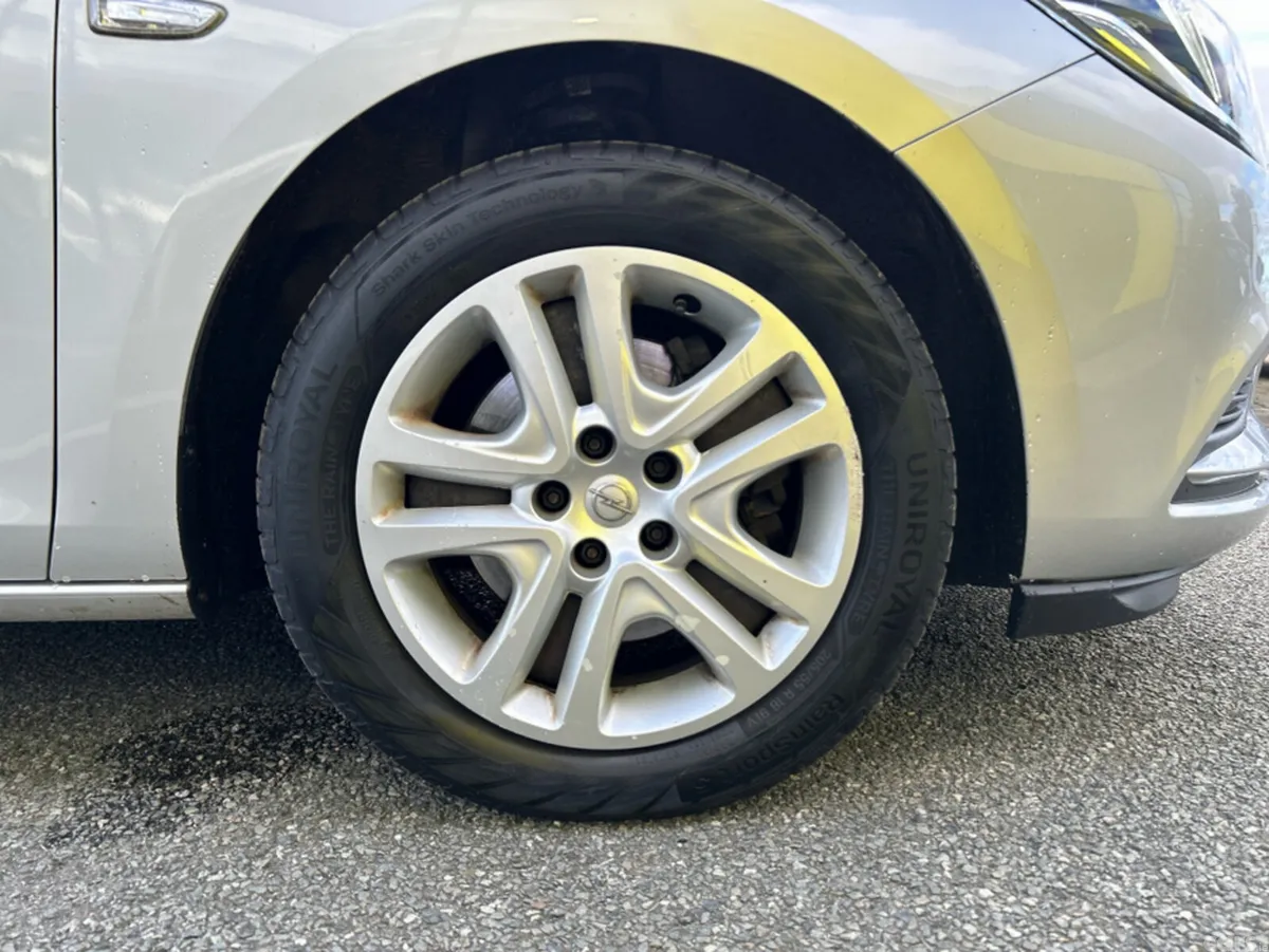 Opel Astra Hatchback, Diesel, 2016, Silver