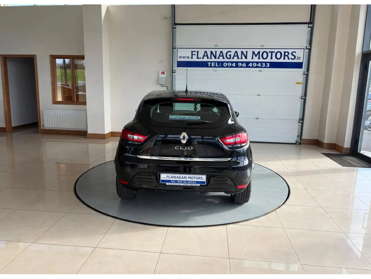Renault Clio Hatchback, Diesel, 2019, Black