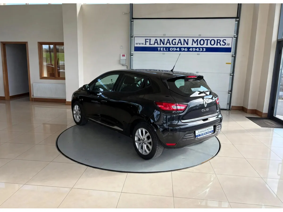 Renault Clio Hatchback, Diesel, 2019, Black